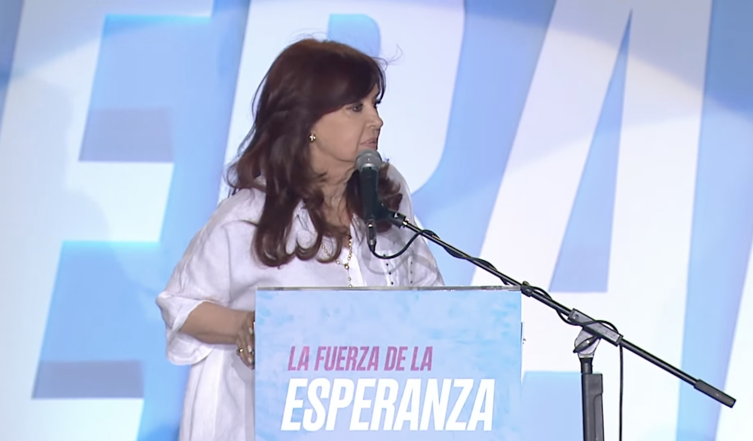 Cristina dio positivo en Covid 19 y se posterga su reaparición pública