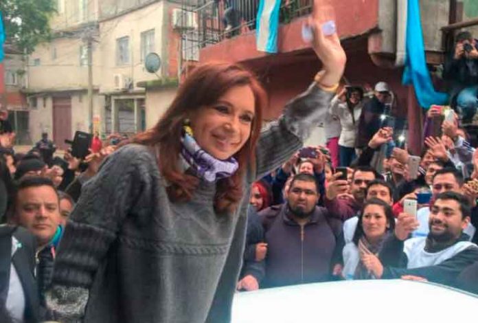 Cristina declaró como testigo en la contradenuncia por el dólar futuro