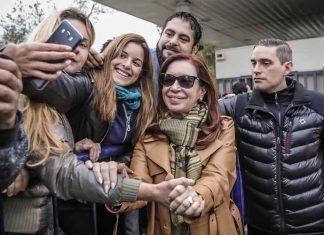 Cristina regresó al país